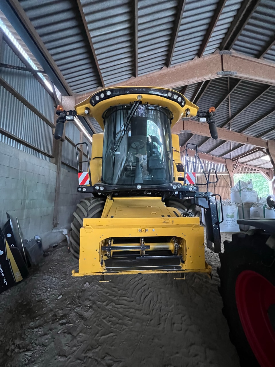 Moissonneuse NEW HOLLAND CX 7.80 - photo slide 3
