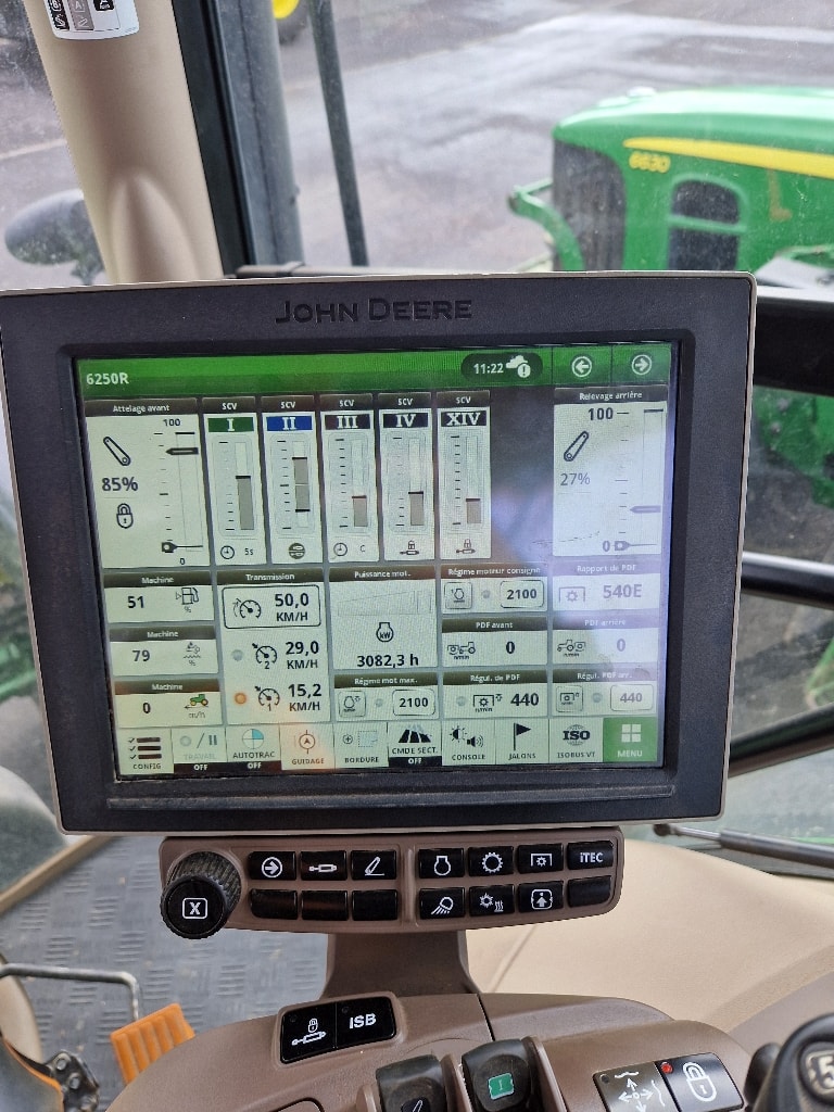 Tracteur JOHN DEERE 6250R - photo slide 2