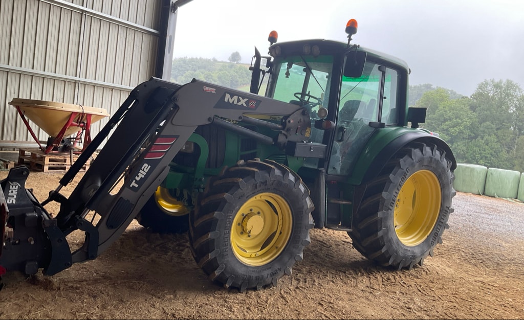 Tracteur chargeur JOHN DEERE 6330 PREMIUM - photo slide 1