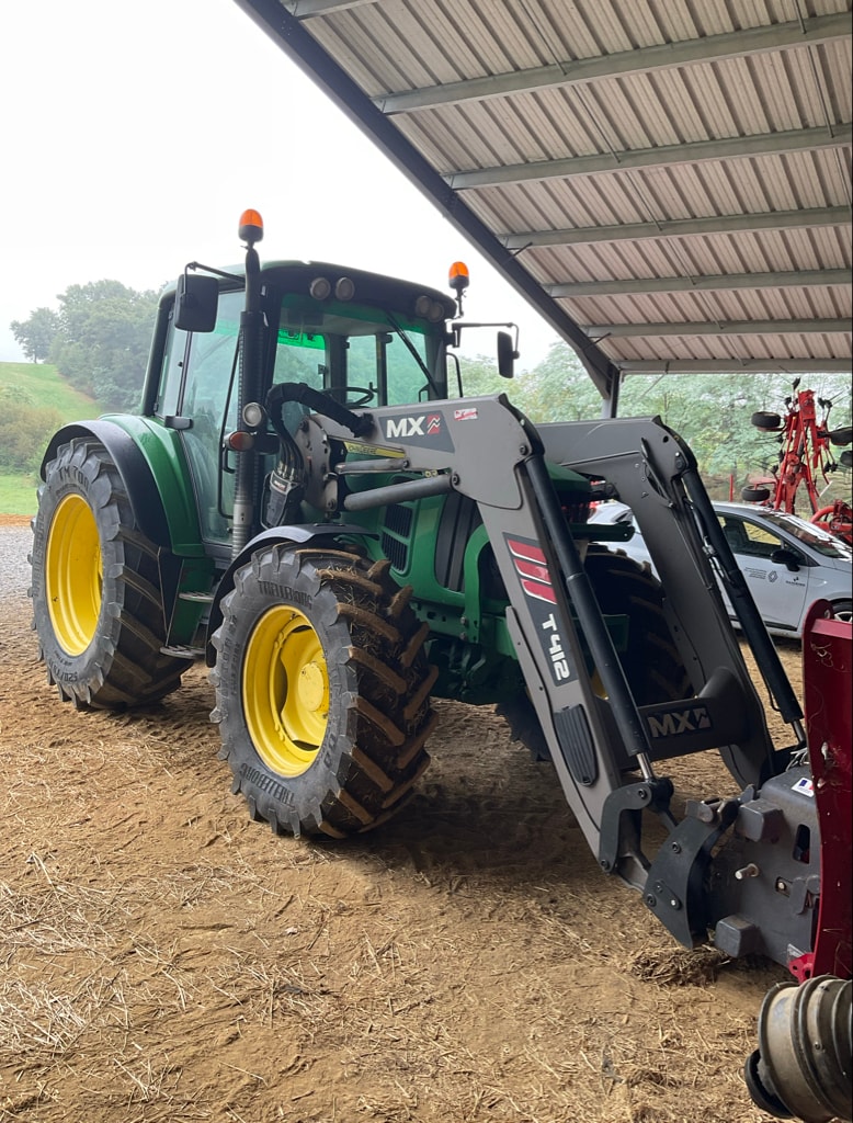 Tracteur chargeur JOHN DEERE 6330 PREMIUM - photo slide 2