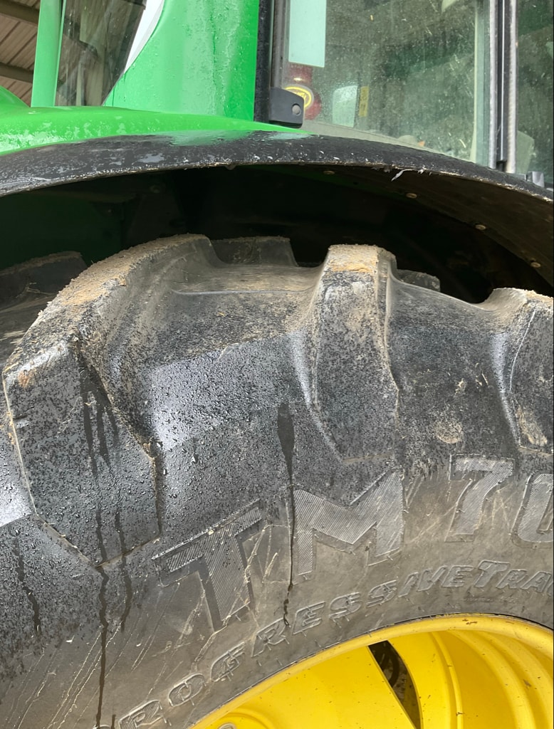 Tracteur chargeur JOHN DEERE 6330 PREMIUM - photo slide 5