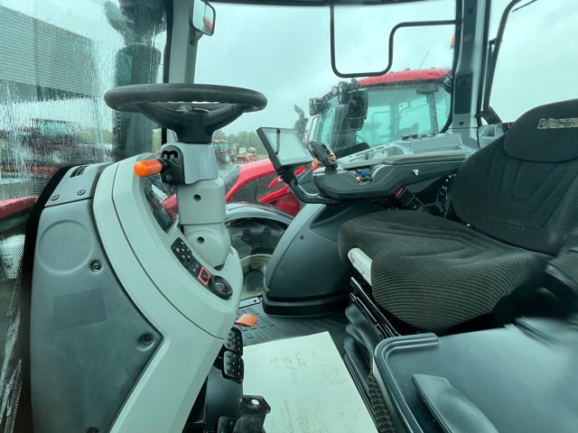 Tracteur chargeur VALTRA N154 D - photo slide 5