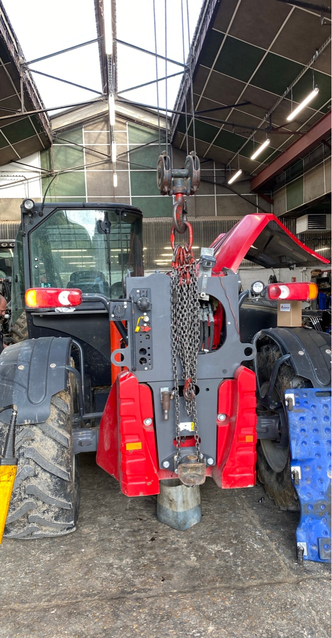 Telescopique MASSEY FERGUSON TH 8043 - photo slide 3