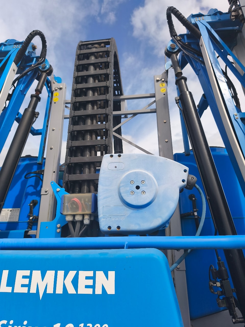 Pulverisateur LEMKEN Sirus 10 1300 - photo slide 8
