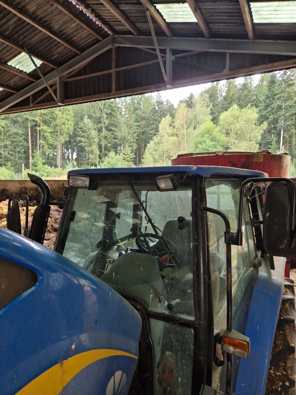 Tracteur NEW HOLLAND TL80A - photo slide 12
