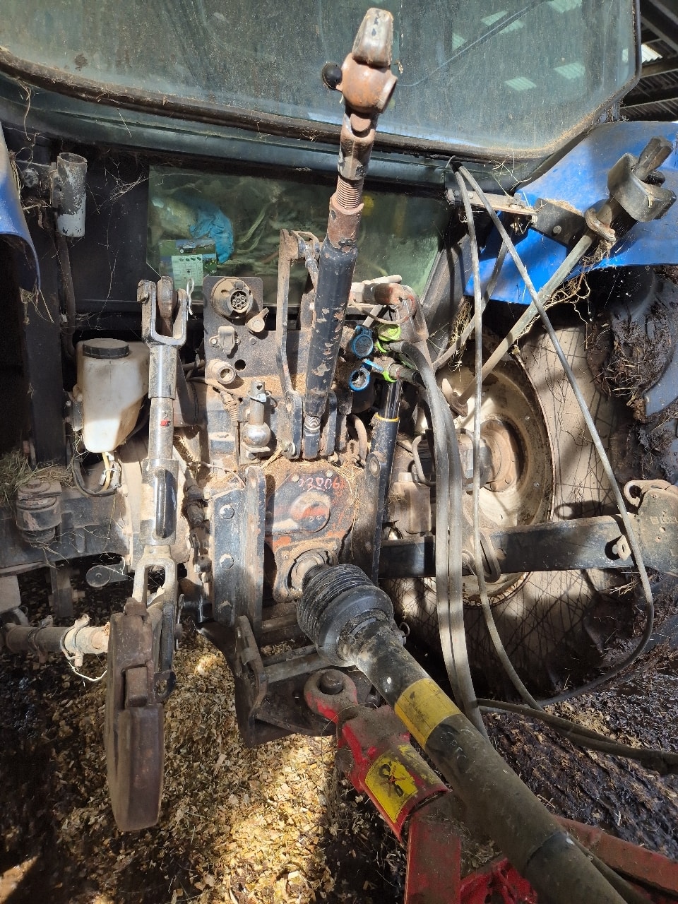 Tracteur NEW HOLLAND TL80A - photo slide 17