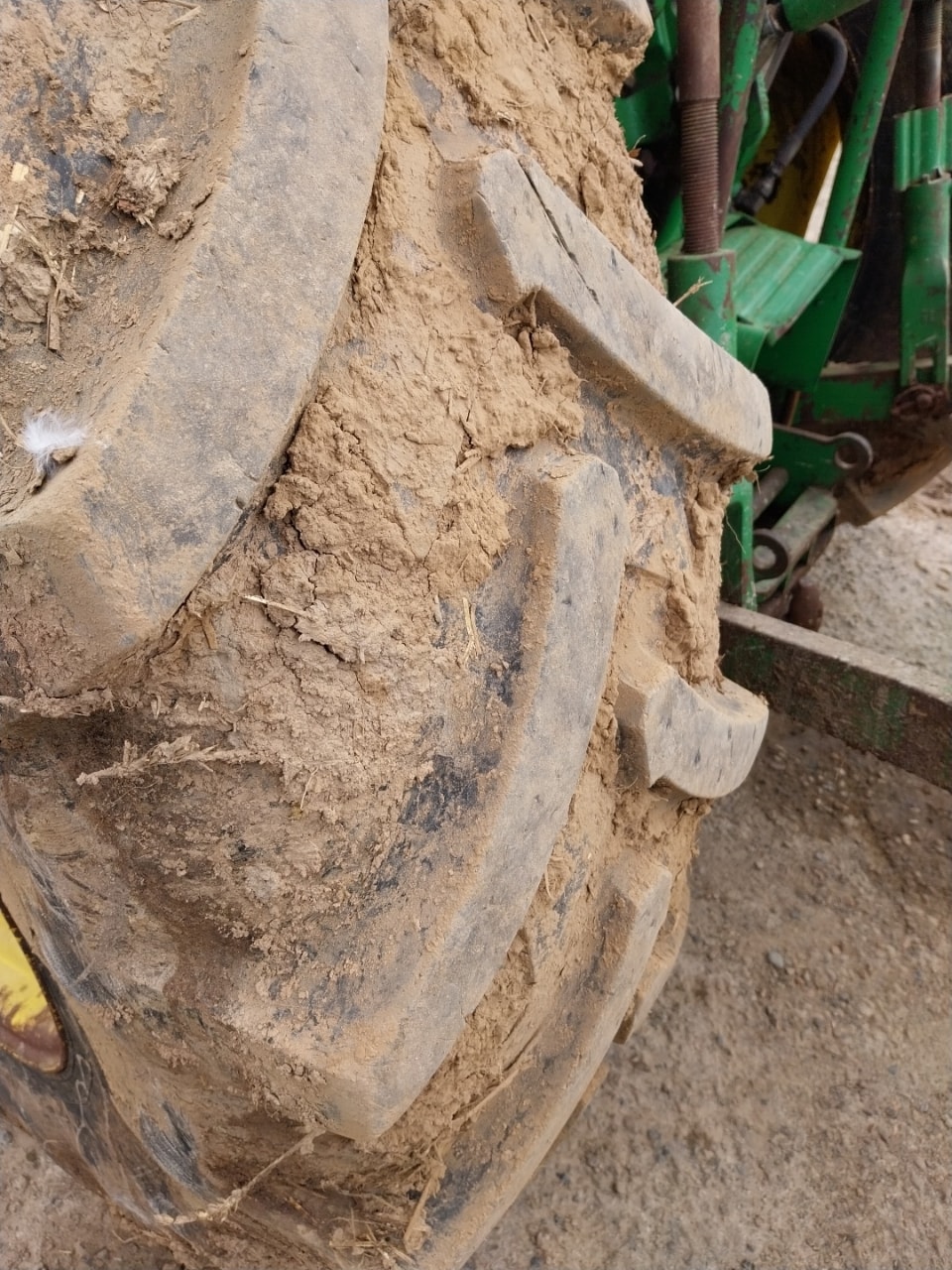 Tracteur chargeur JOHN DEERE 5085M - photo slide 9