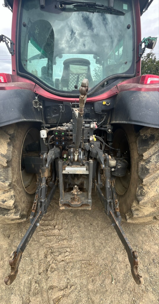 Tracteur chargeur VALTRA N114 - photo slide 4