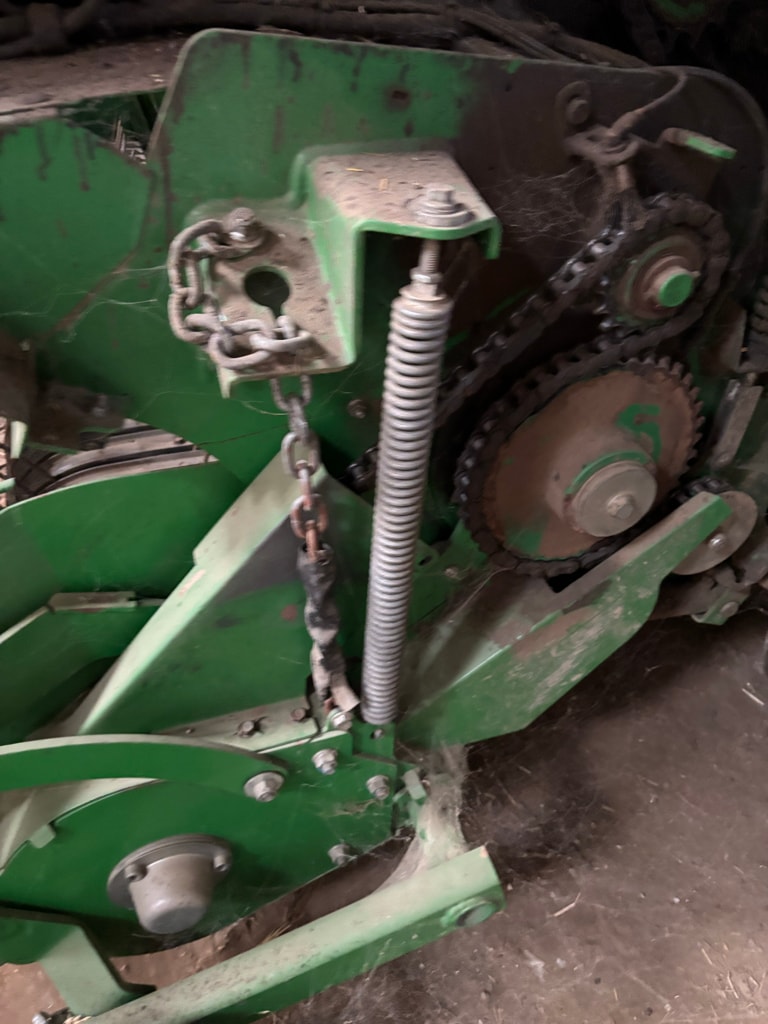 Presse enrubanneuse JOHN DEERE C441R - photo slide 8