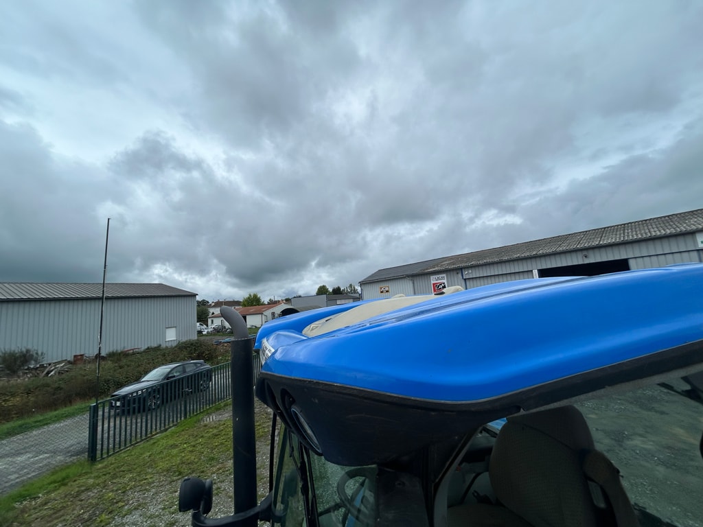 Tracteur NEW HOLLAND T7.210 PC - photo slide 6