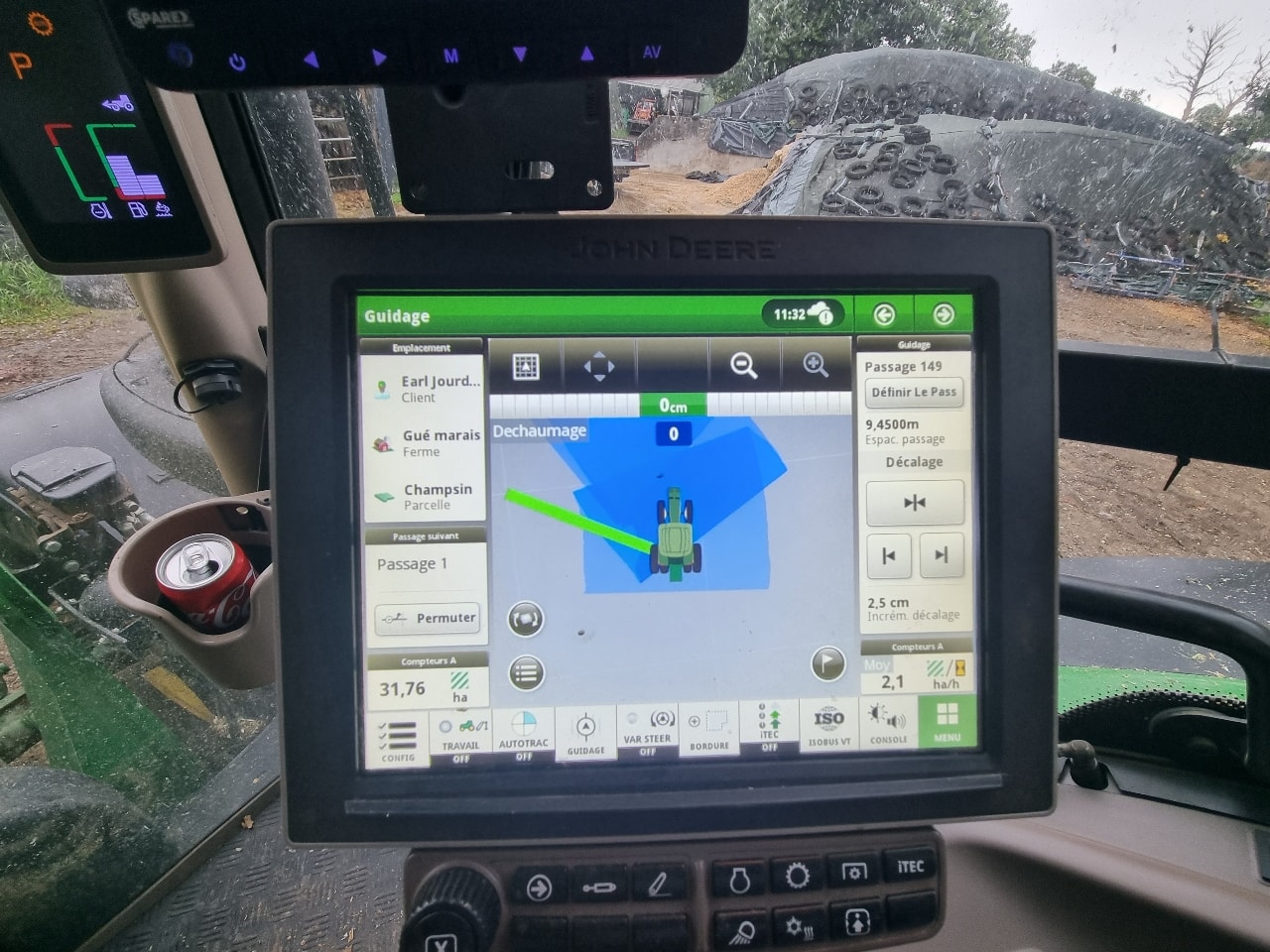 Tracteur chargeur JOHN DEERE 6R 155 - photo slide 13