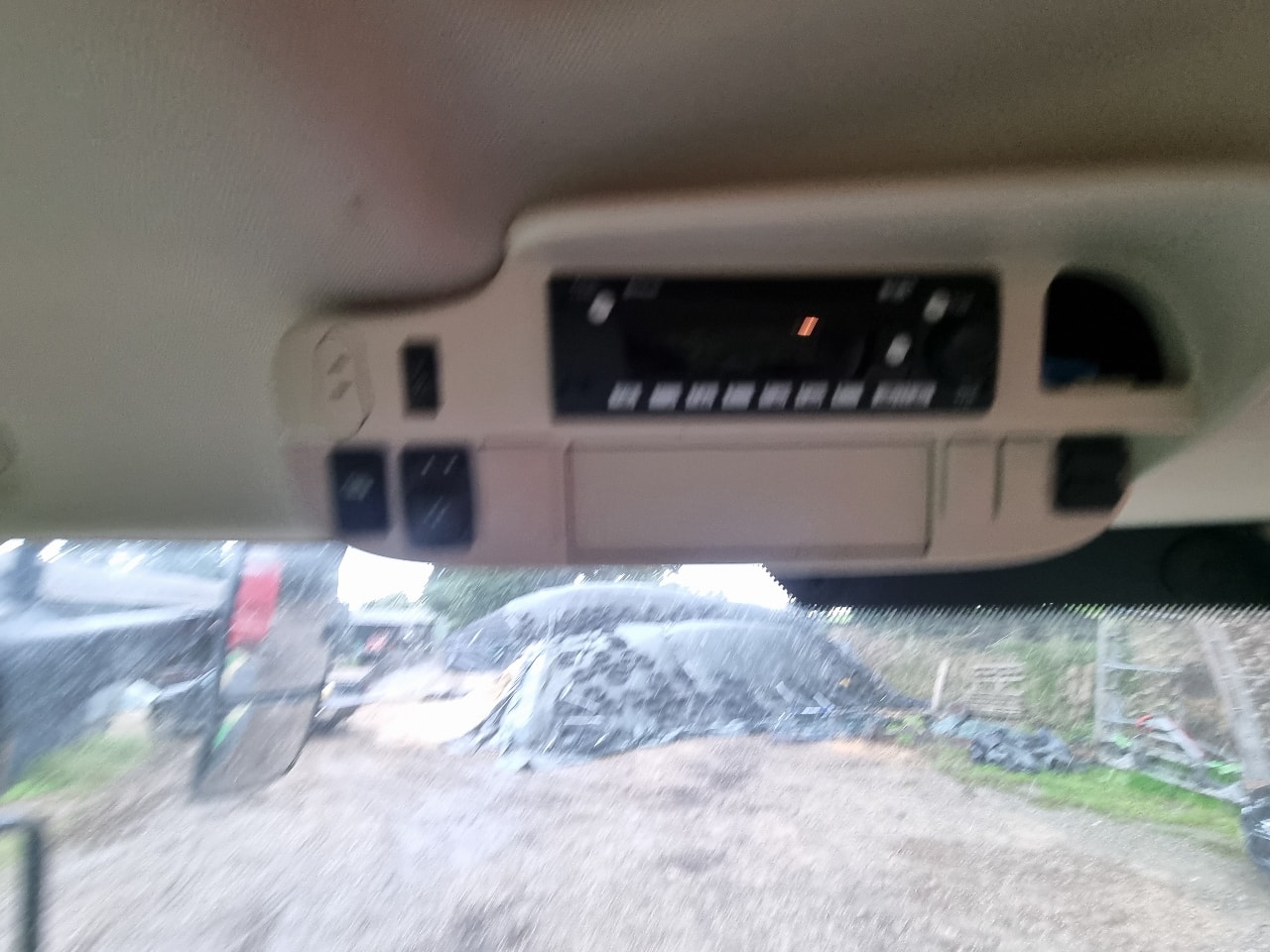 Tracteur chargeur JOHN DEERE 6R 155 - photo slide 7