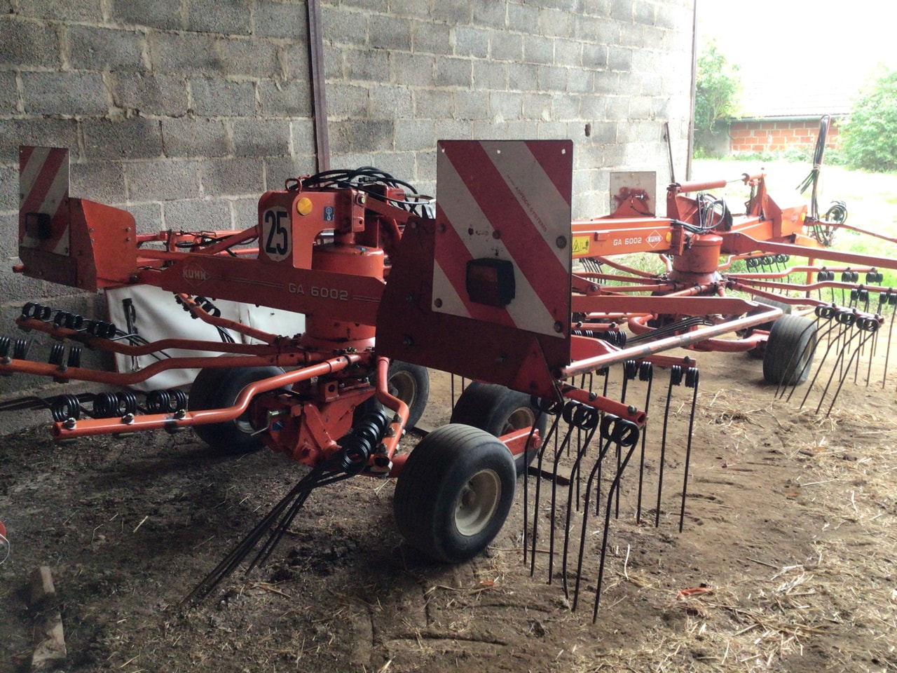 Andaineur KUHN GA6002 - photo slide 5