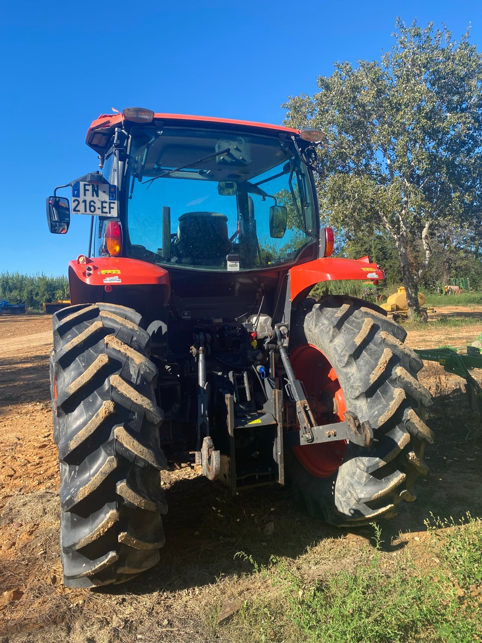 Tracteur KUBOTA M135GX-IV - photo slide 6