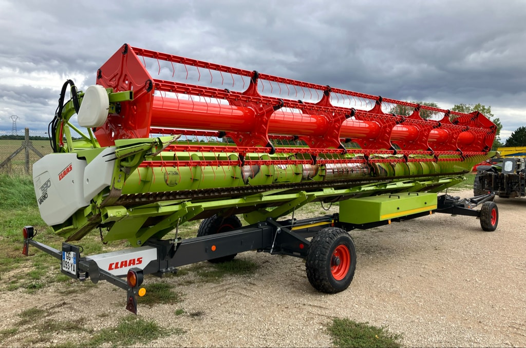 Coupe (MB) CLAAS Vario 930 - photo slide 2