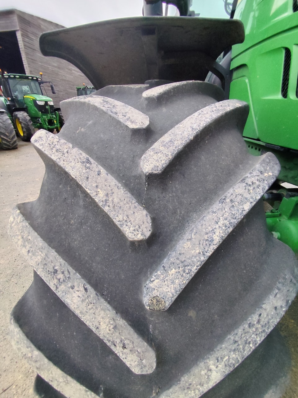 Tracteur JOHN DEERE 6175M - photo slide 10