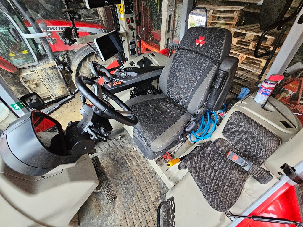 Tracteur MASSEY FERGUSON 7S 155 DYNA 6 - photo slide 18