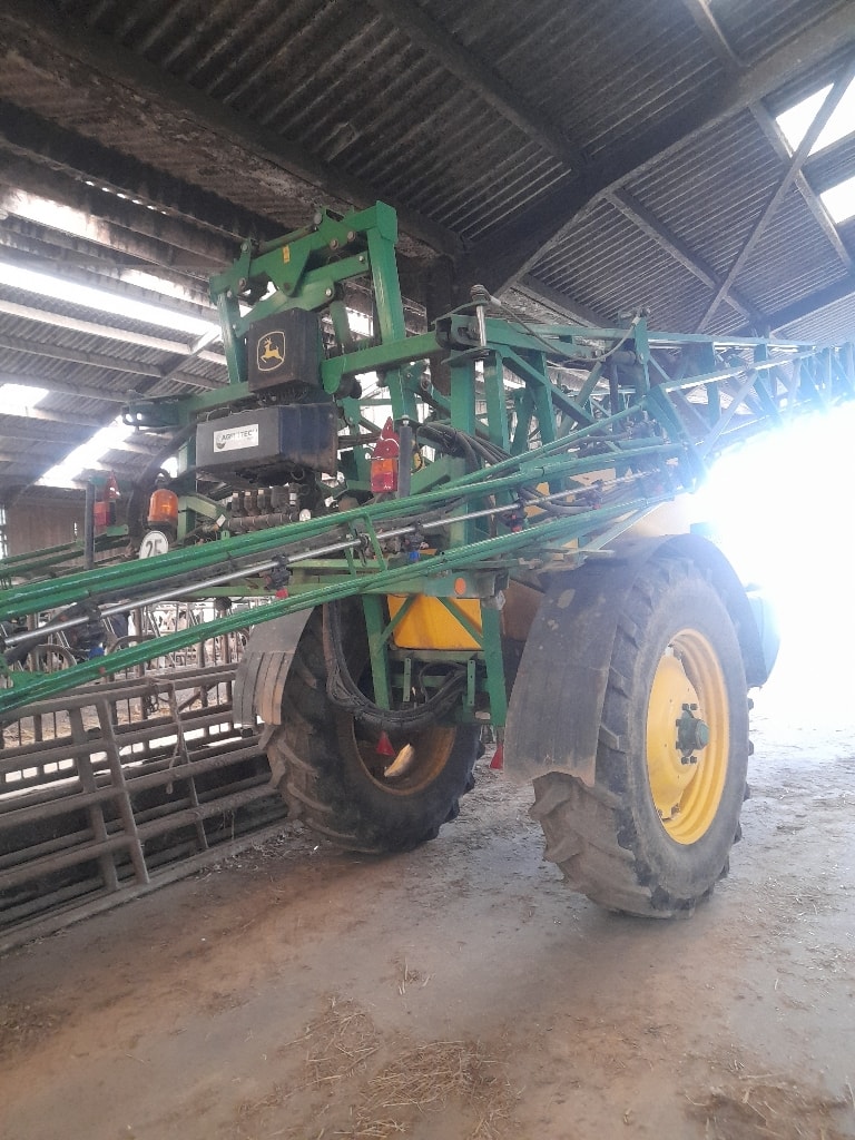 Pulverisateur JOHN DEERE 732 - photo slide 3