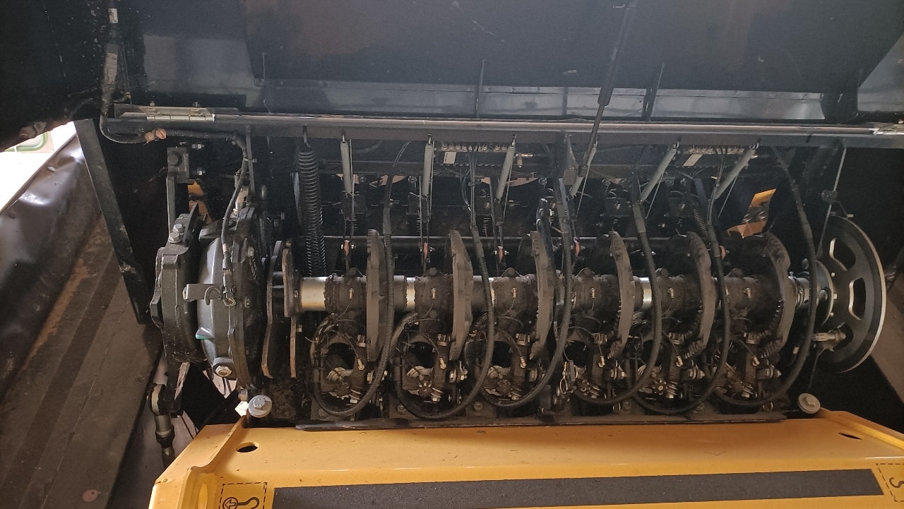 Presse haute densite NEW HOLLAND 1290 Plus - photo slide 9