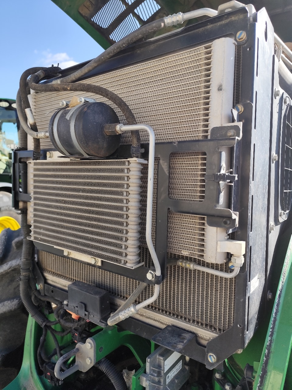 Tracteur JOHN DEERE 7230R - photo slide 9