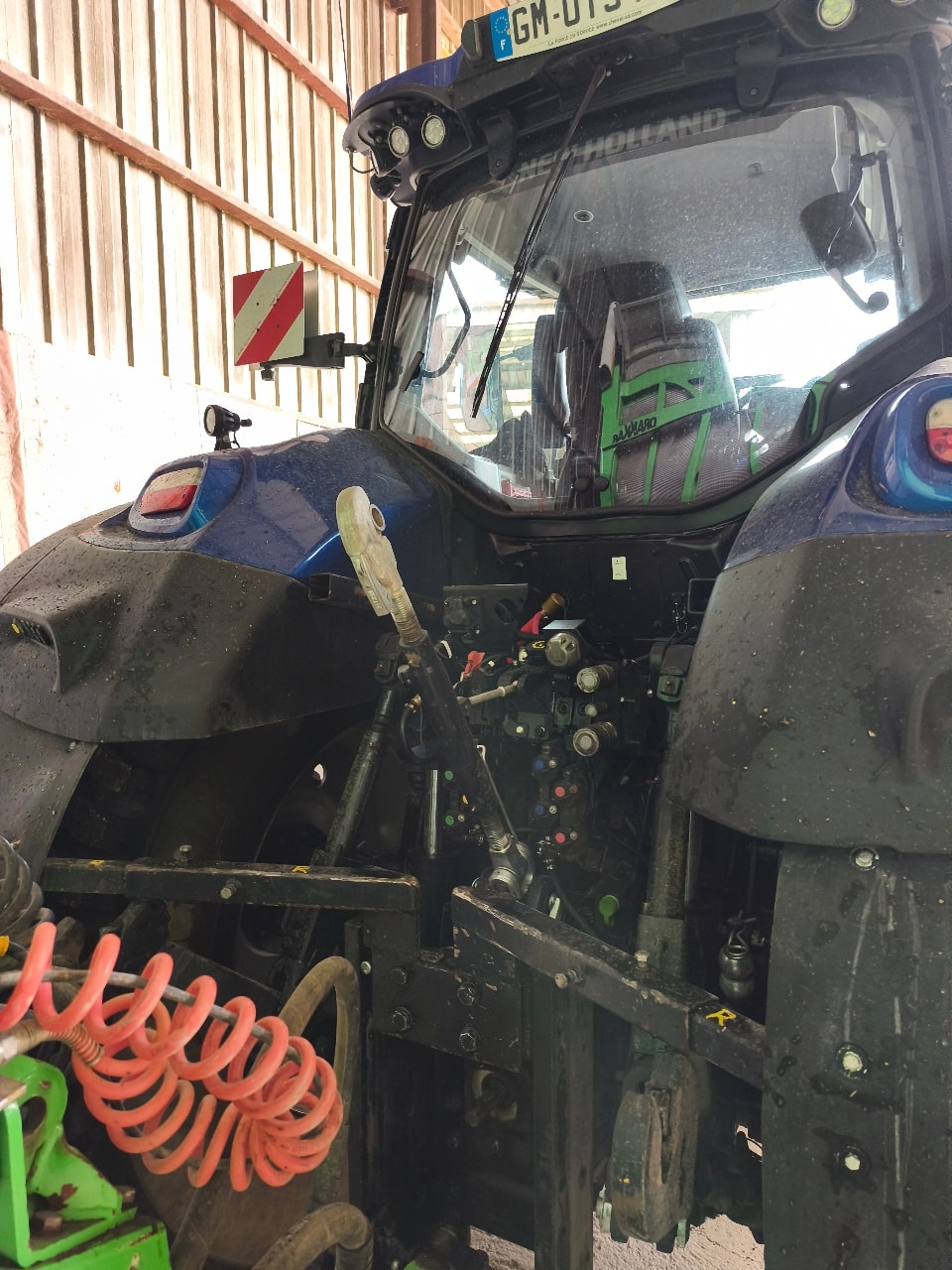 Tracteur NEW HOLLAND T7.315 HD - photo slide 7