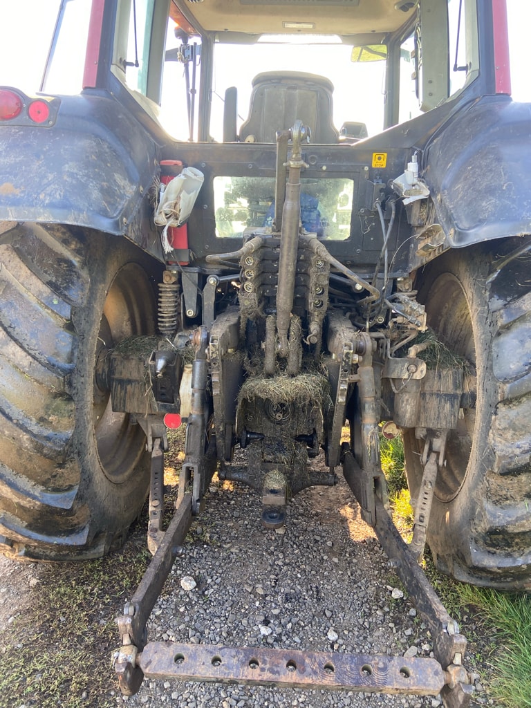 Tracteur chargeur VALTRA N111 - photo slide 7