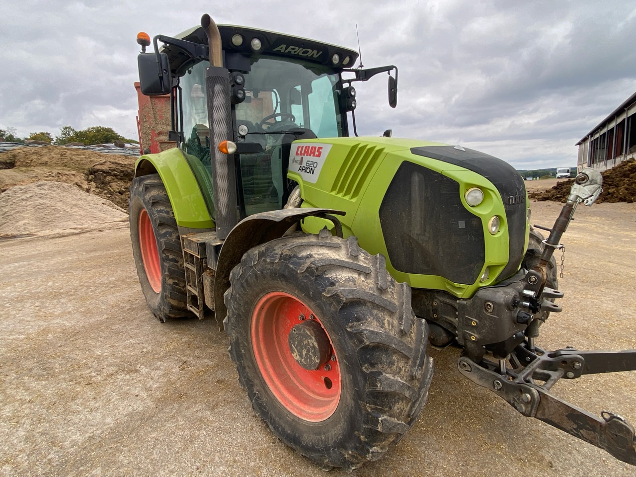 Tracteur CLAAS Arion 620 CIS - photo slide 2