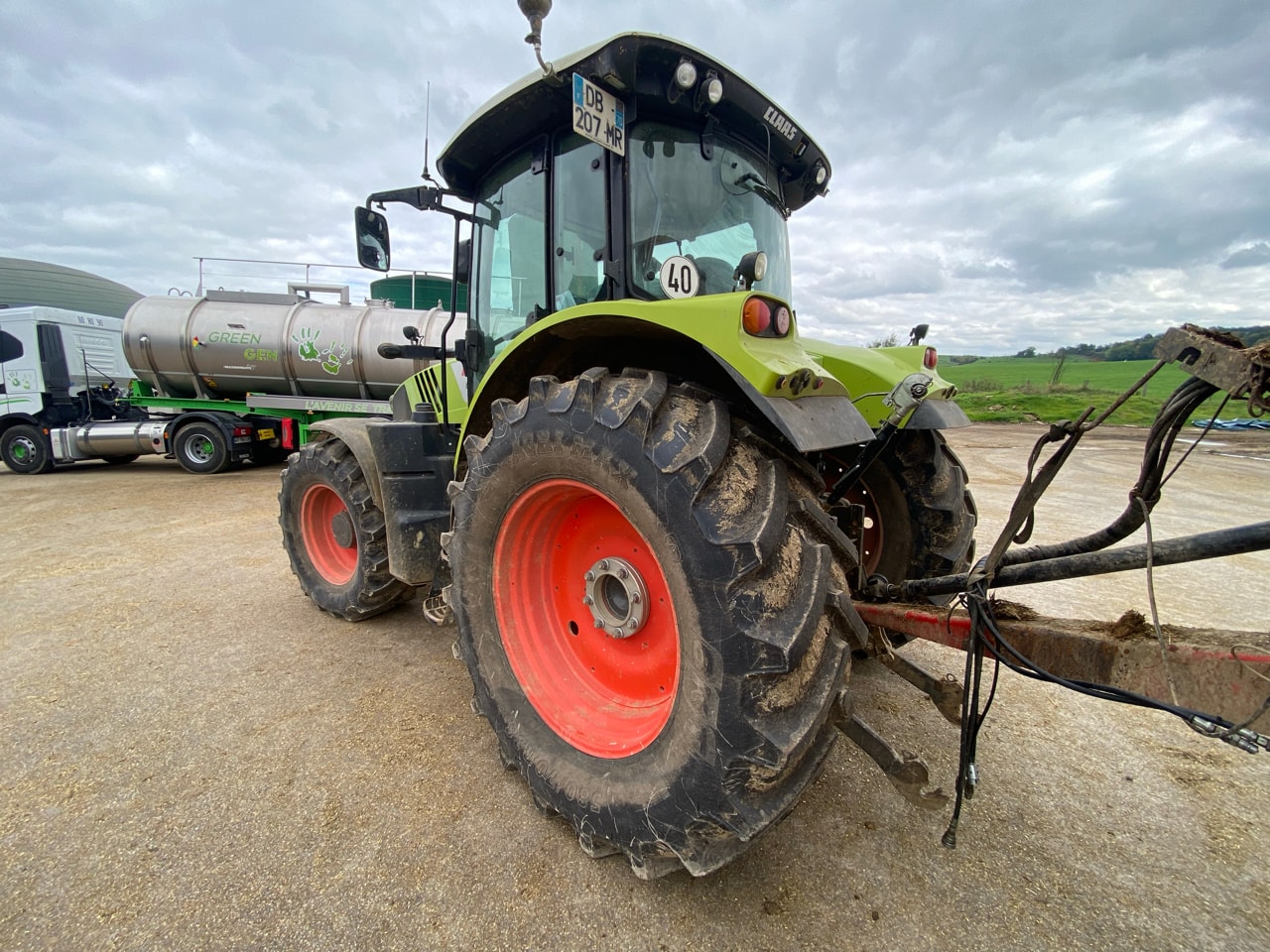Tracteur CLAAS Arion 620 CIS - photo slide 4