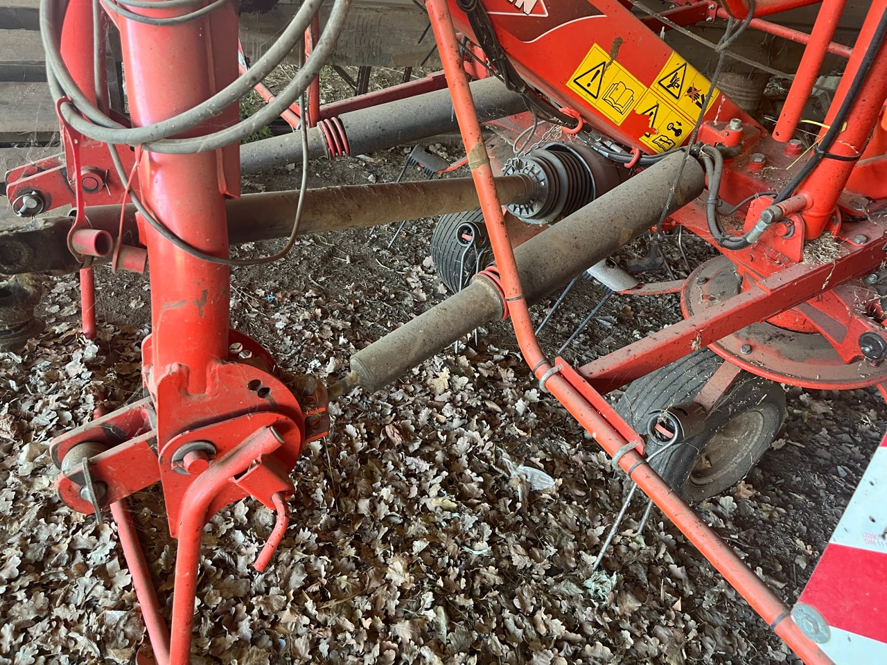 Faneuse KUHN Gf 7902 - photo slide 8