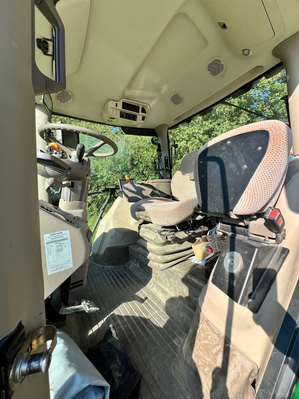 Tracteur JOHN DEERE 6140R - photo slide 4