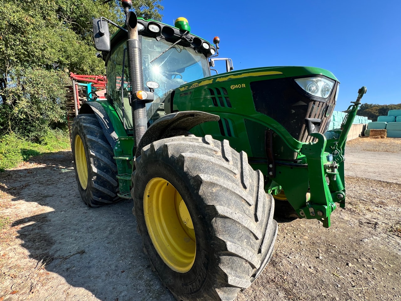 Tracteur JOHN DEERE 6140R - photo slide 6