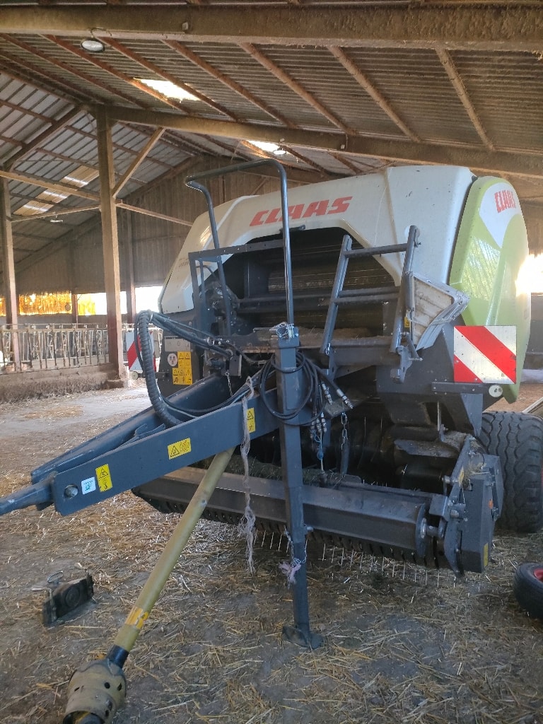 Presse balles rondes CLAAS ROLLANT 540 RF - photo slide 1