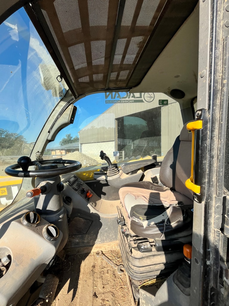 Telescopique JCB 542-70 AGRI XTRA DTVT  - photo slide 11