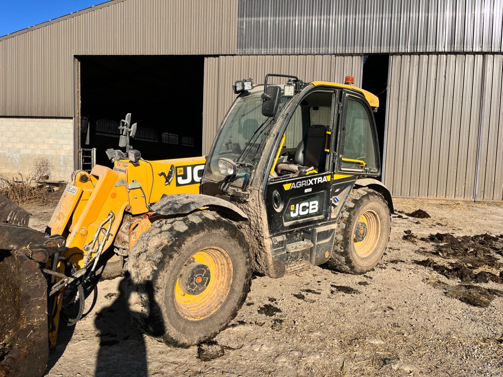 Telescopique JCB 542-70 AGRI XTRA DTVT  - photo slide 1