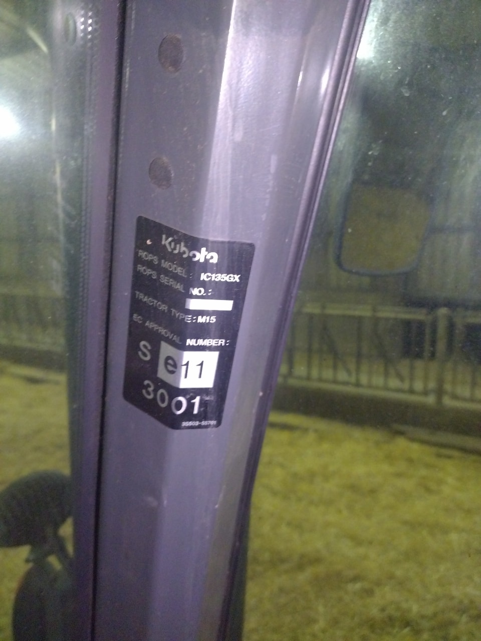 Tracteur chargeur KUBOTA M125 GXS-III - photo slide 9
