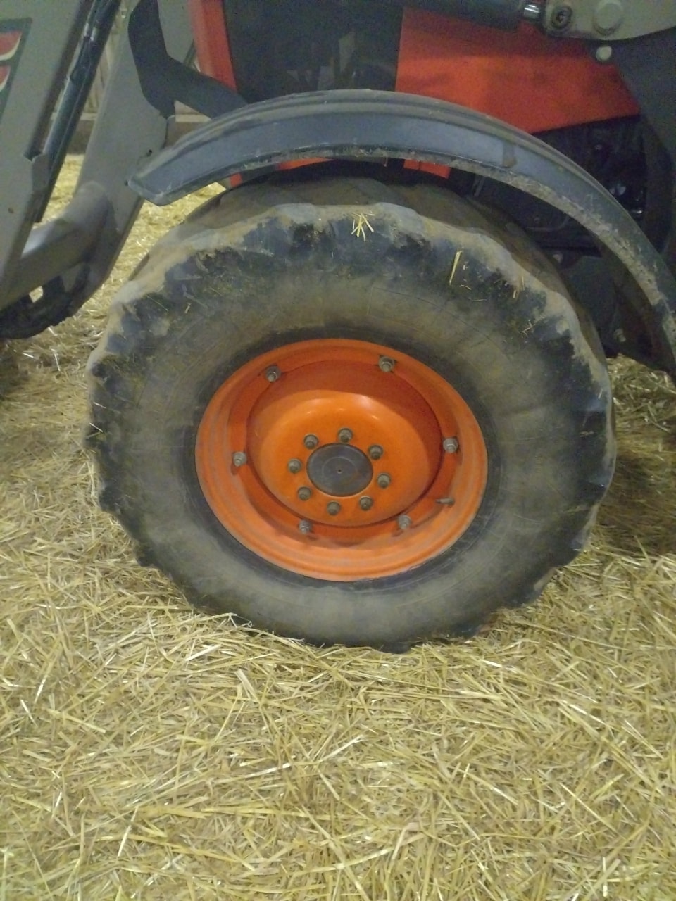 Tracteur chargeur KUBOTA M125 GXS-III - photo slide 12