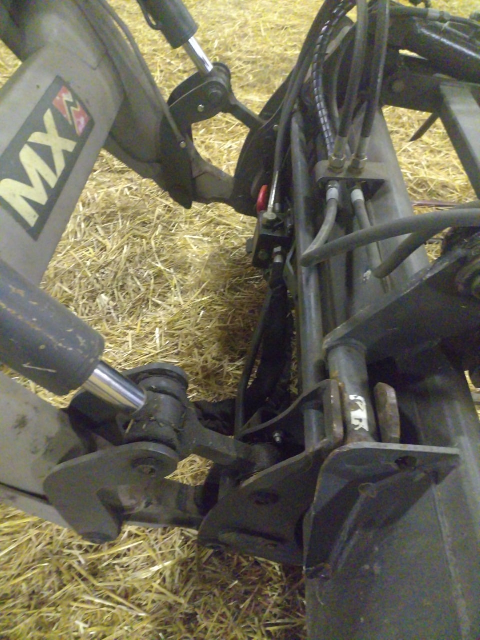 Tracteur chargeur KUBOTA M125 GXS-III - photo slide 21