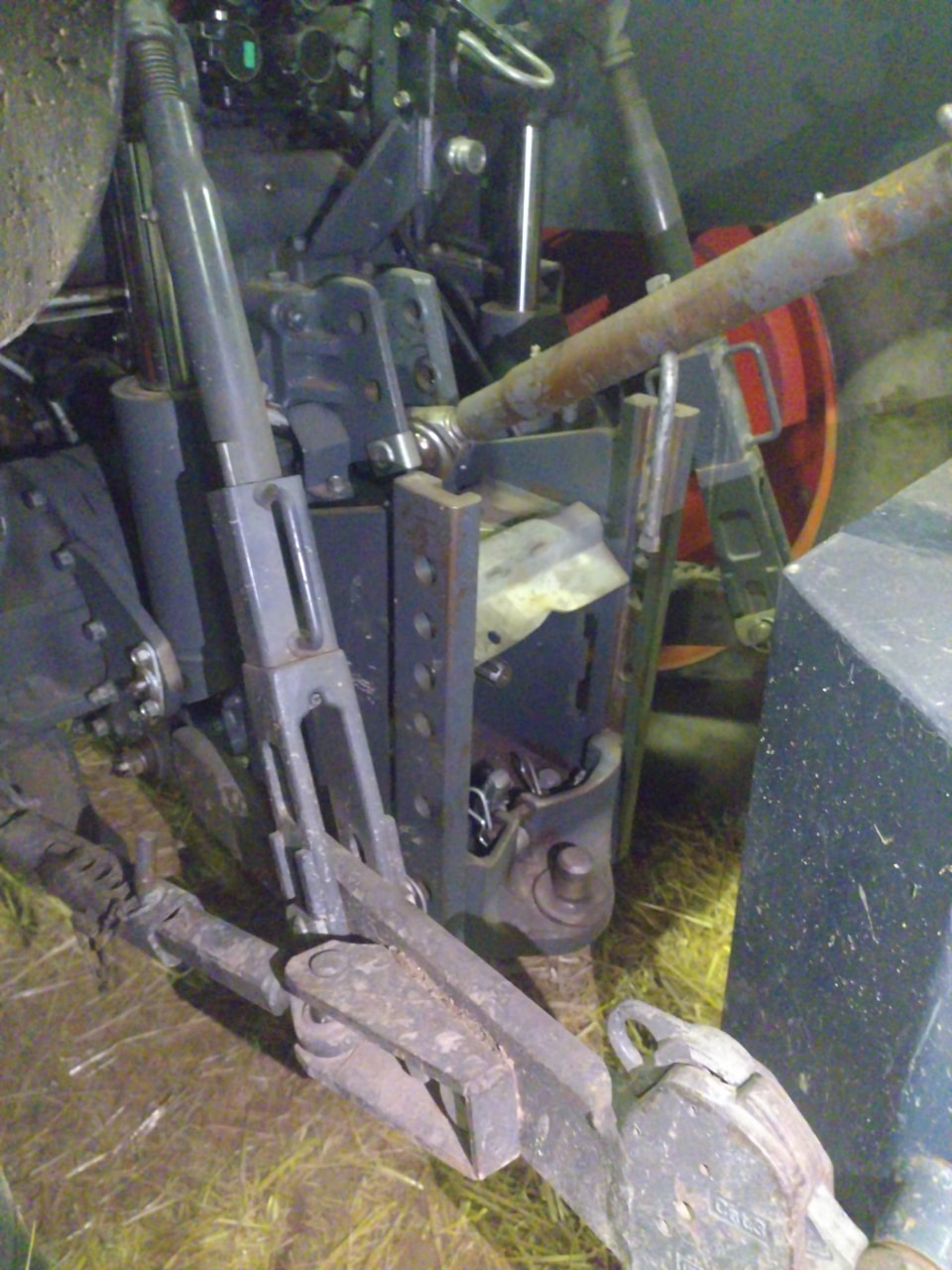 Tracteur chargeur KUBOTA M125 GXS-III - photo slide 15