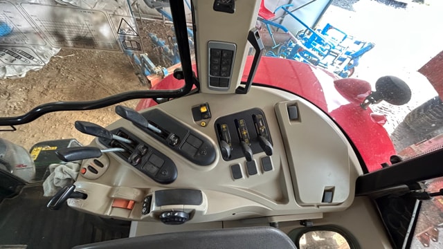Tracteur MASSEY FERGUSON 6612 DYNA-4 ESSENTIAL - photo slide 22