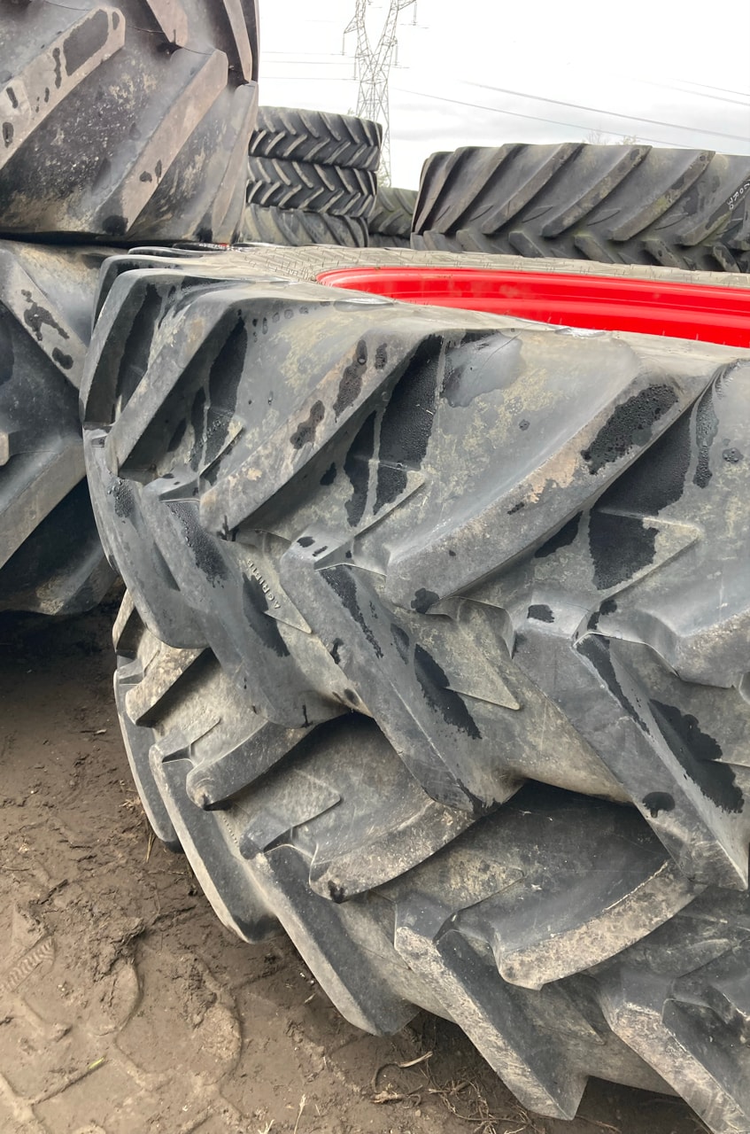 Pneumatique MICHELIN 420/80R46 Agribib + 16.9r28 agribib  - photo slide 5