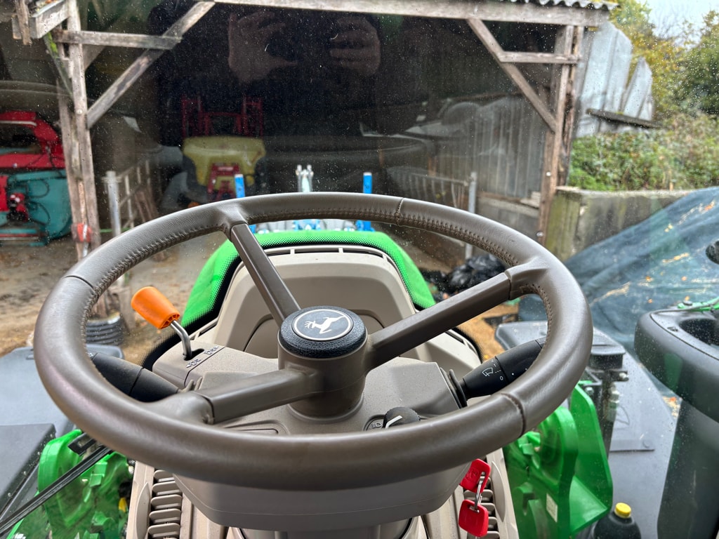 Tracteur JOHN DEERE 6R150 - photo slide 8