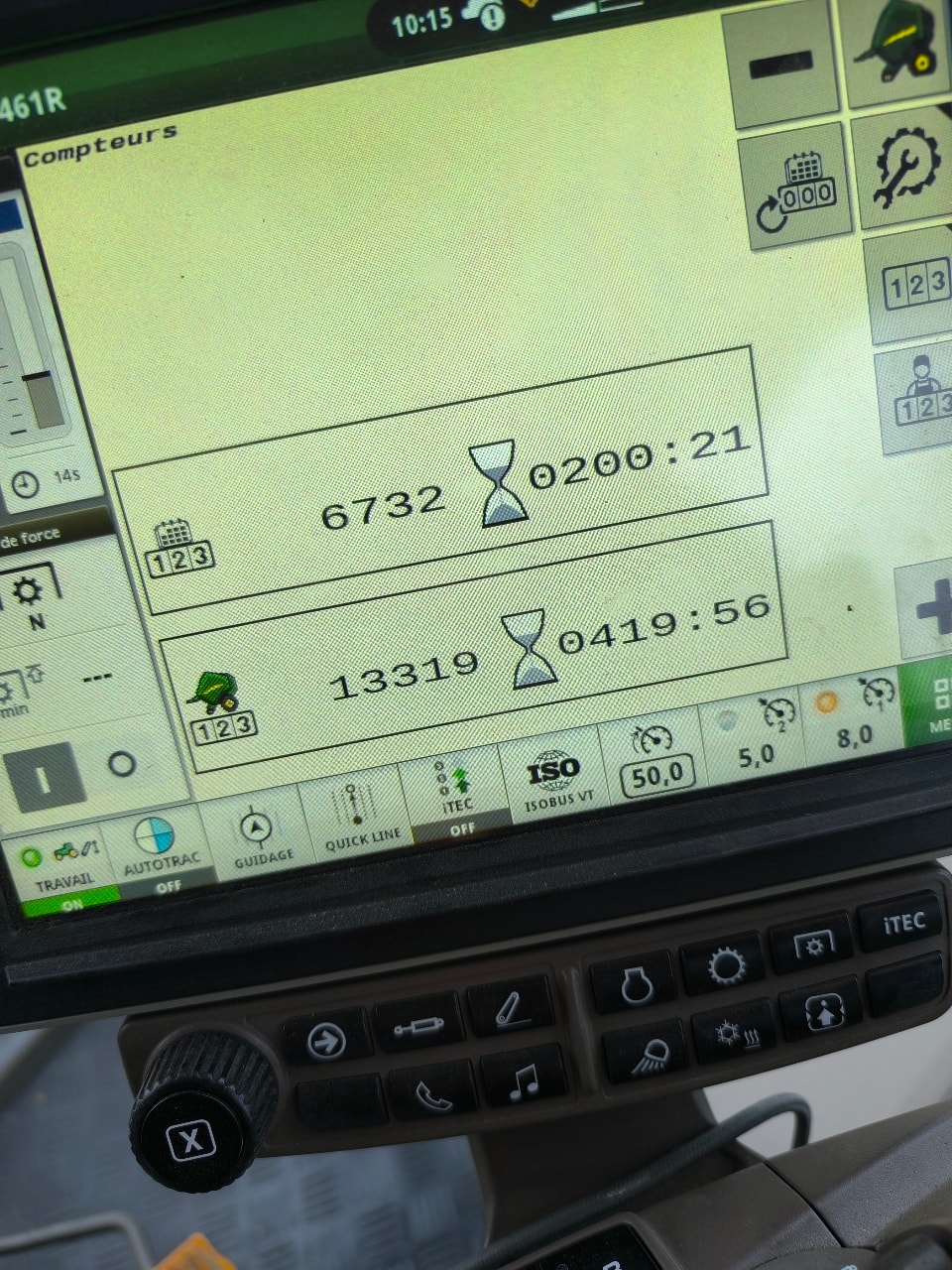 Presse balles rondes JOHN DEERE V461R - photo slide 9