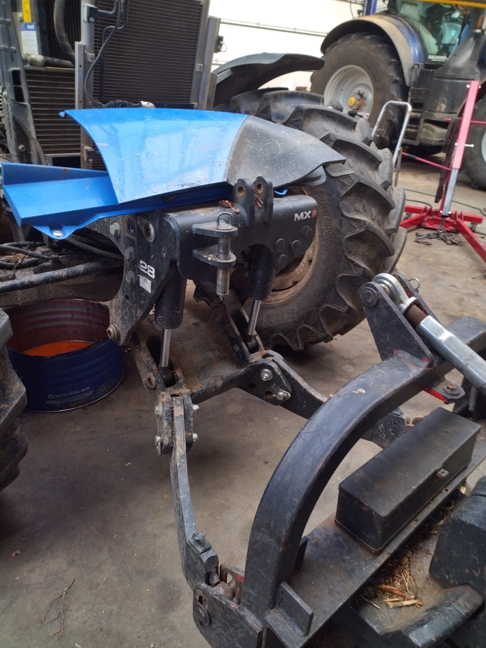 Tracteur NEW HOLLAND T6.145 DCT  - photo slide 15