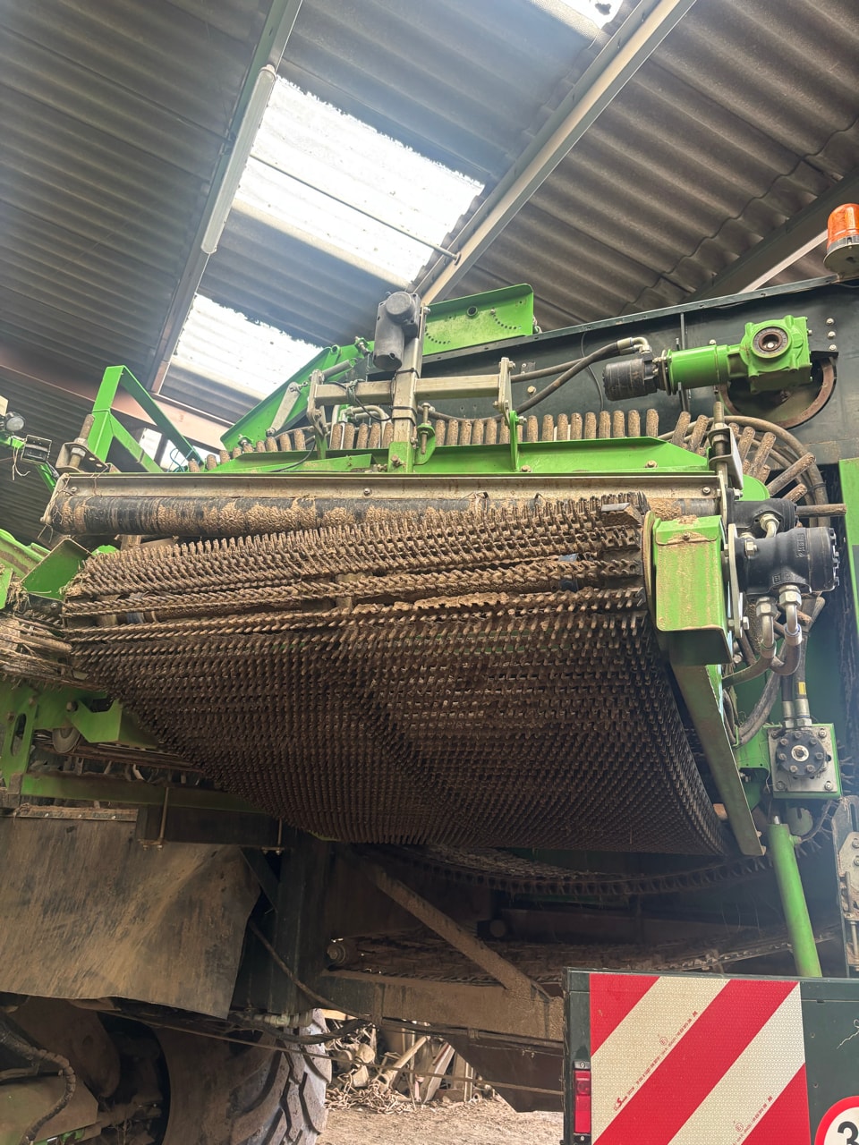Arracheuse de pommes de terre AVR 9200 - photo slide 4