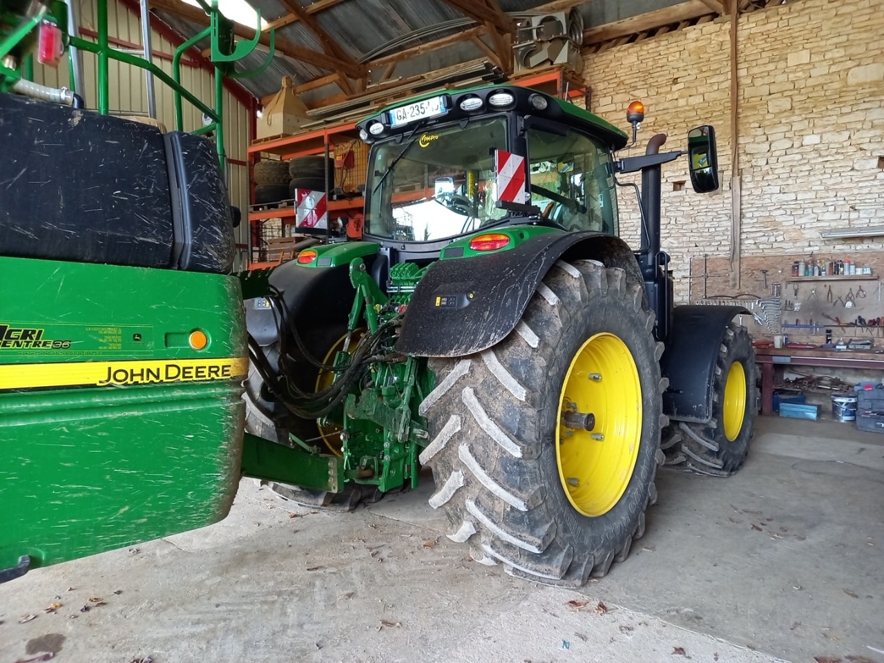 Tracteur JOHN DEERE 6195R - photo slide 4