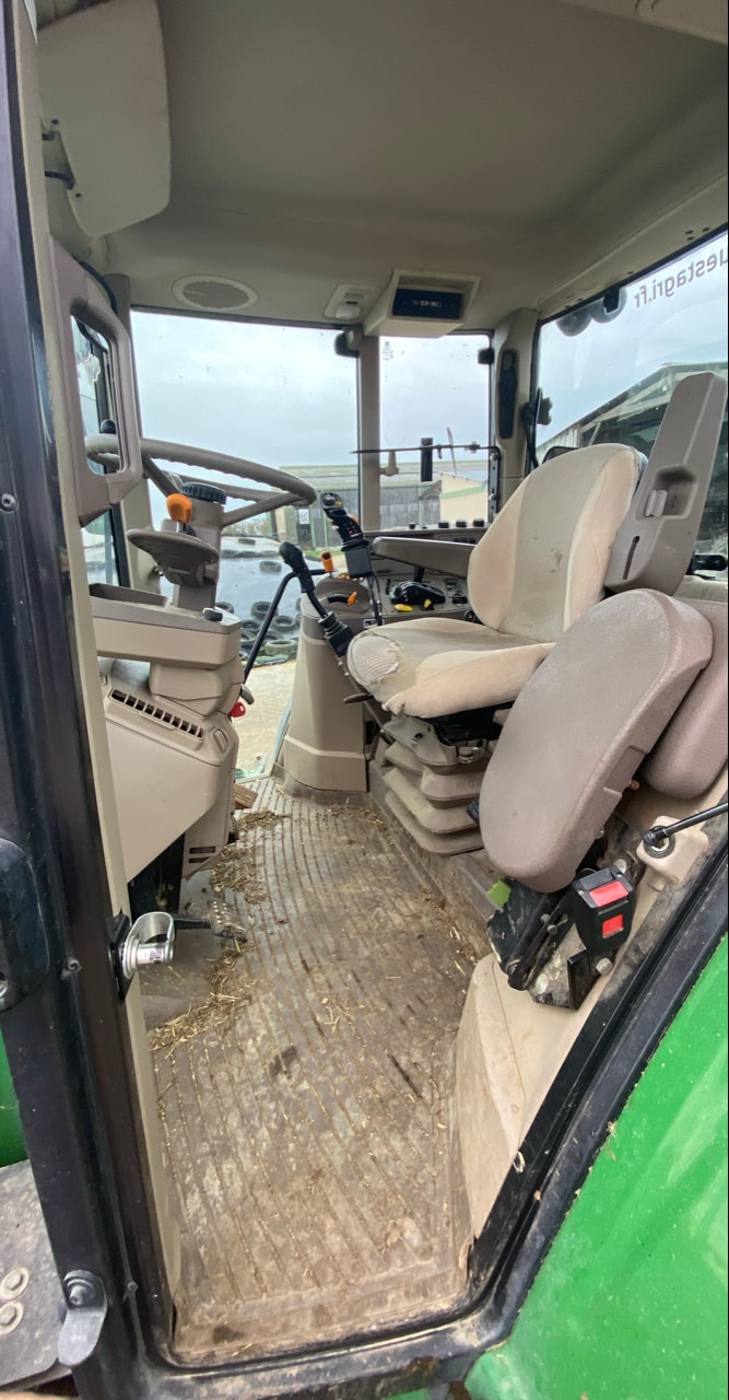 Tracteur chargeur JOHN DEERE 6145M - photo slide 14