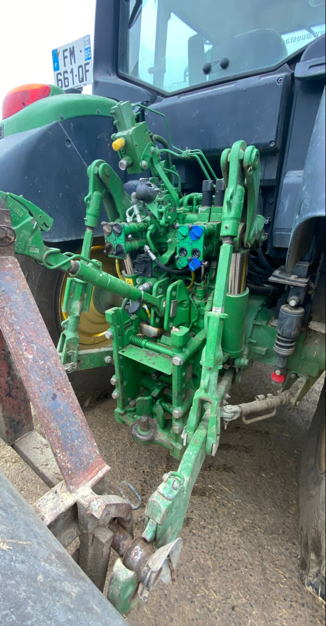 Tracteur chargeur JOHN DEERE 6145M - photo slide 8