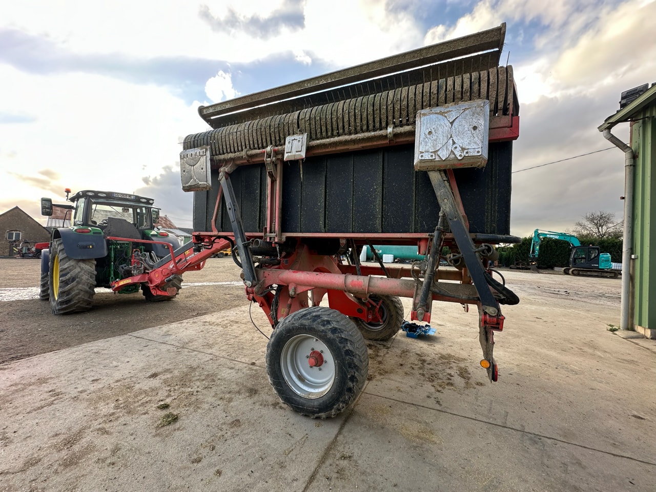 Andaineur KUHN MERGE MAXX 950 - photo slide 1