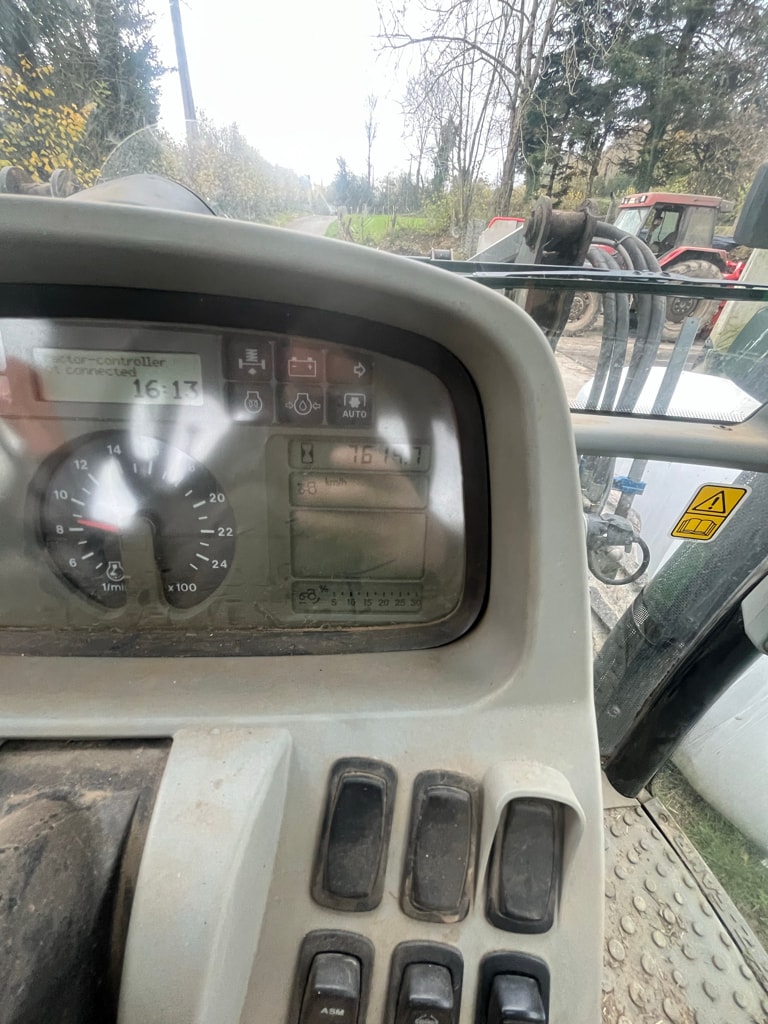 Tracteur chargeur DEUTZ FAHR AGROTRON K 420 - photo slide 7