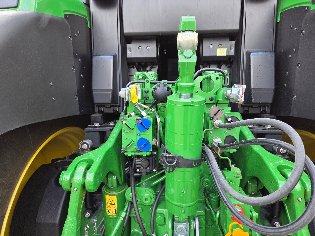Tracteur JOHN DEERE 6M250 - photo slide 8